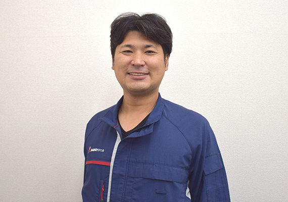 板金製造部 板製品質管理課　2010年入社